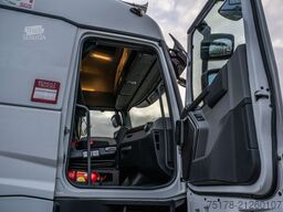 RENAULT T 520 // VOITH