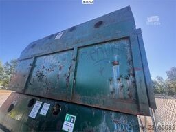  Container for glass and metal