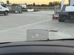 Peugeot EXPERT L2H1 2.0 120 EAT 8