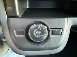 Peugeot EXPERT L2H1 2.0 120 EAT 8