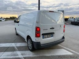Peugeot EXPERT L2H1 2.0 120 EAT 8