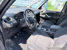 FORD Galaxy Titanium 103 kW 7 Sitzer *2010*