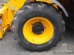 JCB 535-95 / 3.5 T / range 9.5 m / joystick
