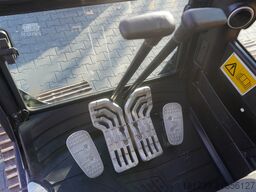 JCB JS 145LC crawler excavator / 4800 MTH