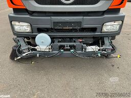Mercedes-Benz Axor 1833 4x4 Schörling SORF Schienenreinigungs...