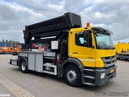 Mercedes-Benz Axor 1828 GSR 32 Meter hoogwerker met Jib