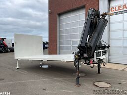 Laadplateau met Hiab 14 Tonmeter laadkraan 