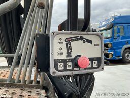 Laadplateau met Hiab 14 Tonmeter laadkraan 