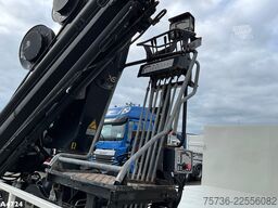 Laadplateau met Hiab 14 Tonmeter laadkraan 
