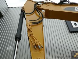 Caterpillar 330FL
