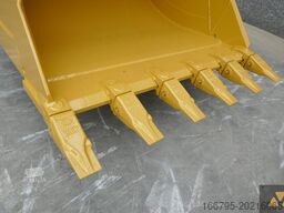 Caterpillar 330FL