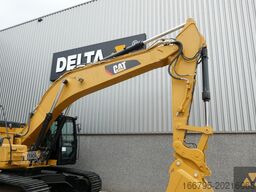 Caterpillar 330FL