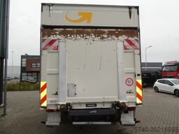 Volvo FL 240 + 12t + lift