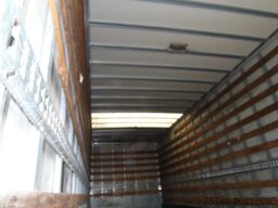 Volvo FL 240 + 12t + lift