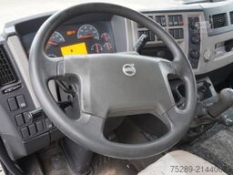 VOLVO FL 240 EEV Pritsche + Plane Ladebordwand