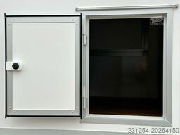 BLYSS H25521HTL Verkaufsanhänger 520x200x230 2500kgGG