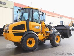 JCB Radlader 409 inkl. Schaufel + Gabel