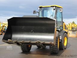 JCB Radlader 409 inkl. Schaufel + Gabel