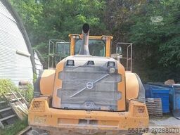 VOLVO L 220 G