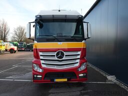 Mercedes-Benz Actros 1942 tractor unit