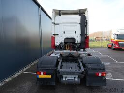 Mercedes-Benz Actros 1942 tractor unit
