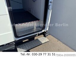 MERCEDES-BENZ Vario 818D Diffsperre/Klima/Standh/Luftfed Euro4