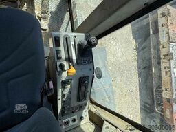 NEW HOLLAND F106.6A alrrad 6x6 Grader 12 Ton - 10.700 Std