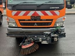 MITSUBISHI Canter FUSO Kehrmaschine BROCK SL140 4 m³