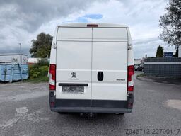 PEUGEOT Boxer Kasten L2H2 BlueHDi 130 Klima mit AHK *TÜV