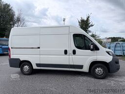 PEUGEOT Boxer Kasten L2H2 BlueHDi 130 Klima mit AHK *TÜV