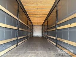 Schmitz Cargobull Curtainsider Mega Getränke