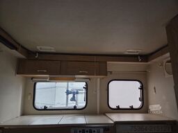 KIP Kompakt KK 400 EK Wohnwagen Hubdach Küche