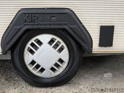 KIP Kompakt KK 400 EK Wohnwagen Hubdach Küche