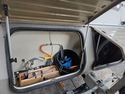 KIP Kompakt KK 400 EK Wohnwagen Hubdach Küche
