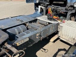 SCANIA R580 V8 MANUAL GEARBOX RETARDER ANALOGUE TACHO