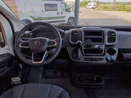 PÖSSL Summit 600 Plus Automat Markise Solar Navi AHK