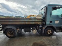 MAN TGL 8.210