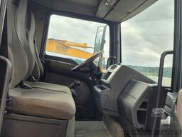 MAN TGL 8.210