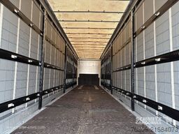 Schmitz Cargobull Curtainsider Mega Getränke