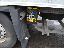 SCHMITZ CARGOBULL SKO FP 60 ThermoKing SLXi 300