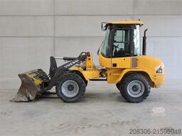 VOLVO L30B + Fork