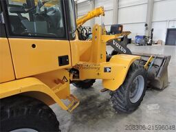 VOLVO L30B + Fork