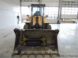 VOLVO L30B + Fork