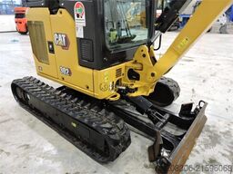 CATERPILLAR 302C Powertilt