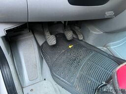 VOLKSWAGEN Crafter Kasten 30 mittel L2H2 Hochdach