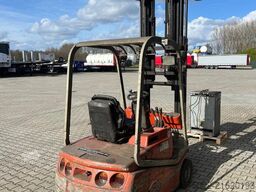 CESAB CBE 15T  CBE 15T electric / triplex / sideshift