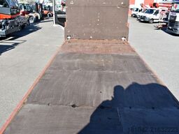 MAN TGS 26.400 mit Ladekran