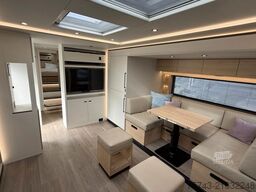 SCANIA S500 STX MOTORHOME GARAGE