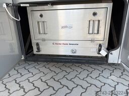 SCANIA S500 STX MOTORHOME GARAGE