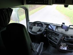 Volvo FH 540 Volvo STX 777 model Jong gebrukt 7 paard...